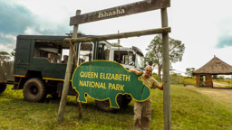 der 1978 km² große Queen Elizabeth NP wurde 1952 gegründet